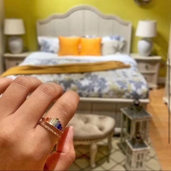 🌈 Rose Gold Plated Adjustable Rainbow Ring - Picture 3 of 6